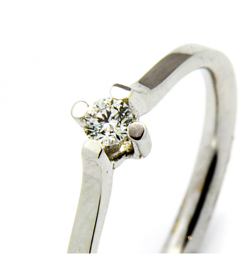 Solitario con Diamante